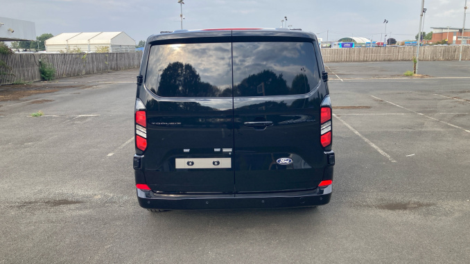 Ford Transit Custom 320 L2 Diesel Fwd 2.0 EcoBlue 150ps H1 Van Limited - Image 11